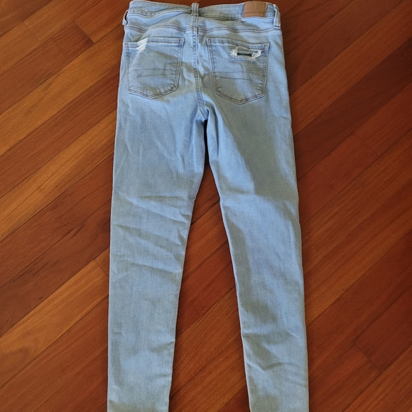 American Eagle Outfitters Light wash button fly denim jeans high rise crop 4 - Picture 5 of 6